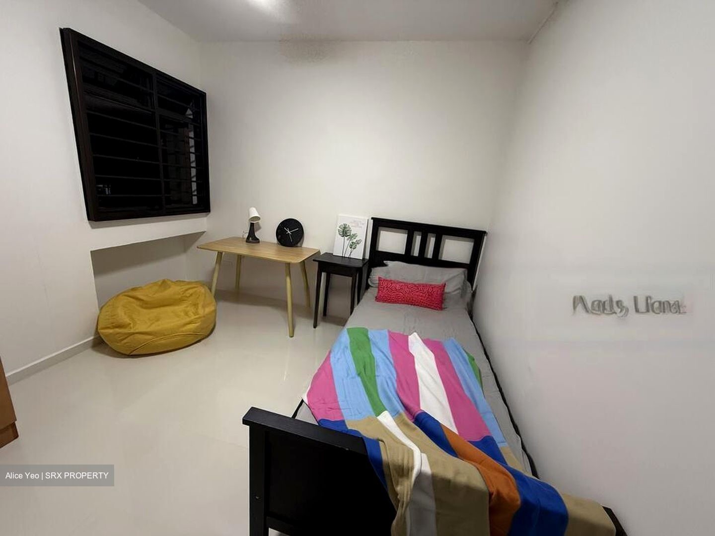 Blk 306A Anchorvale Place (Sengkang), HDB Executive #458143621